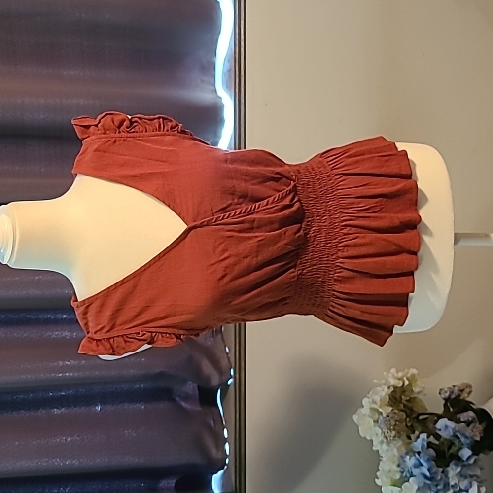 Moa Moa Ruffled Top - Picture 2 of 7